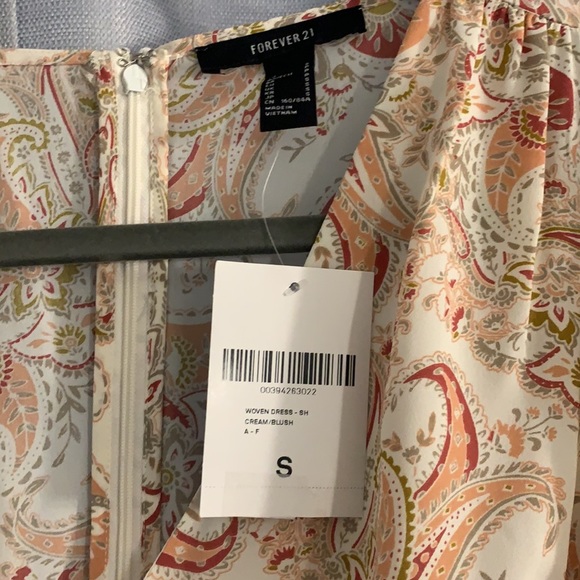 Forever 21 Resort Collection Pattern Dress - Picture 4 of 5